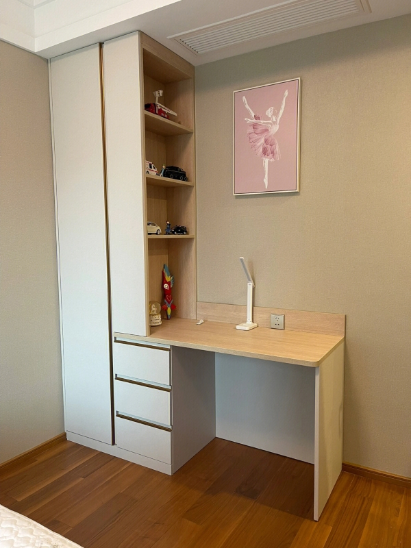 Stylish Customizable Storage Dressing Table for Modern Bedrooms