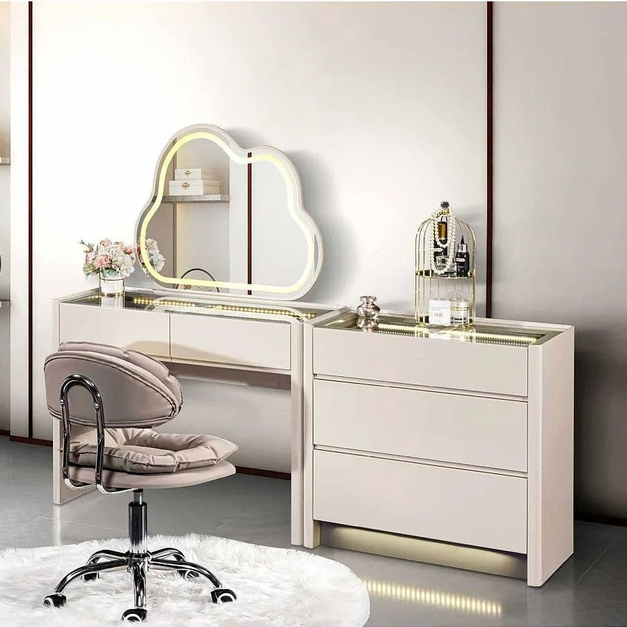 Bedroom Girl Romantic Wooden Dressing Table Smart LED Light Environmental Protection Dressing Table