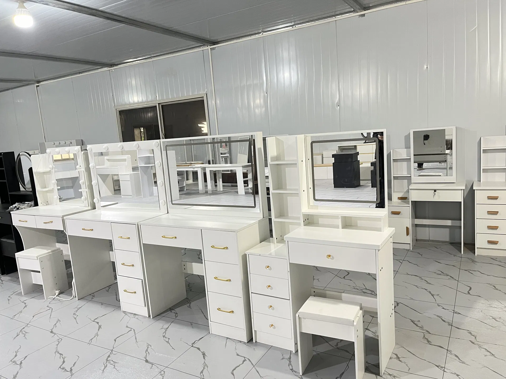 Dressing Table View 1