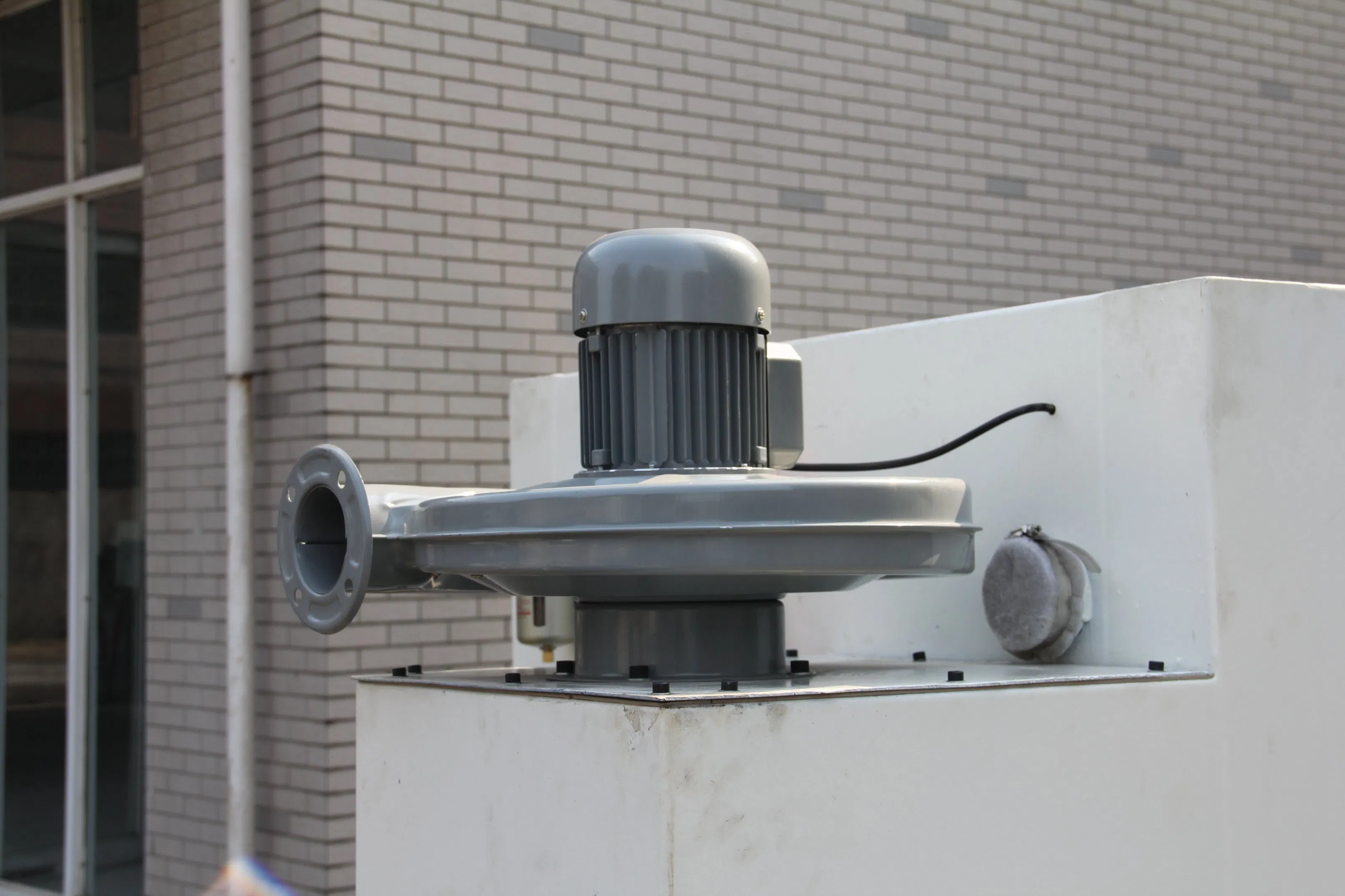 Automatic Rotary Drum Sand Blasting Machine Industrial Sandblasting Cabinet for Small Sized Accessories