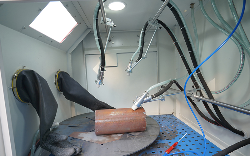 Automatic Abrasive Blasting Cabin Sandblasting Cabinet for Complex Shaped Parts