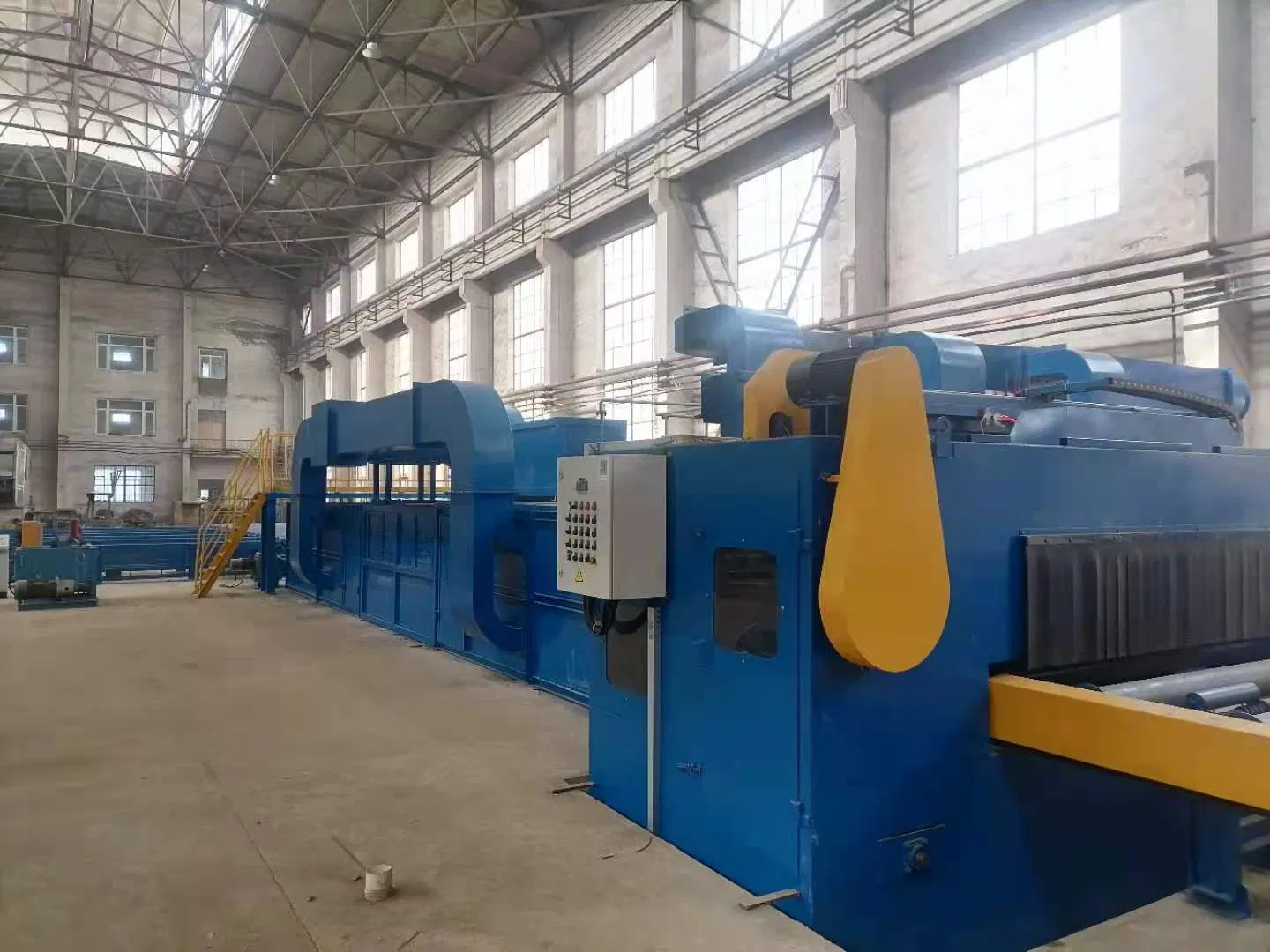 Xq69 Roller Pass Through Shipyard Use Pretreatment Line Shot/Wheel Blasting/Blast Machine