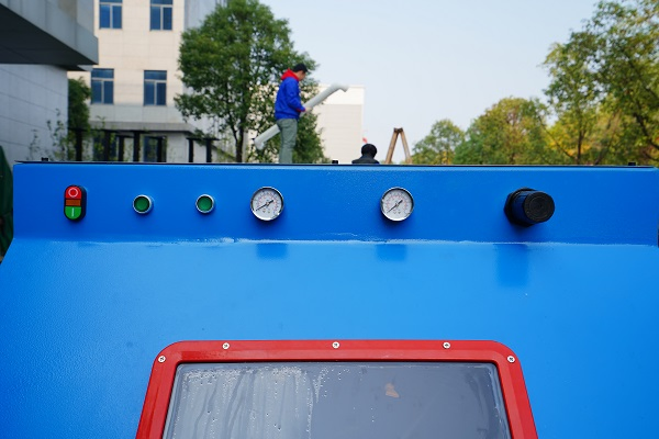 Dustless Blasting Cabinet for Sale