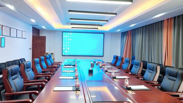 Gas cylinder equipment and cylinder processing machinery