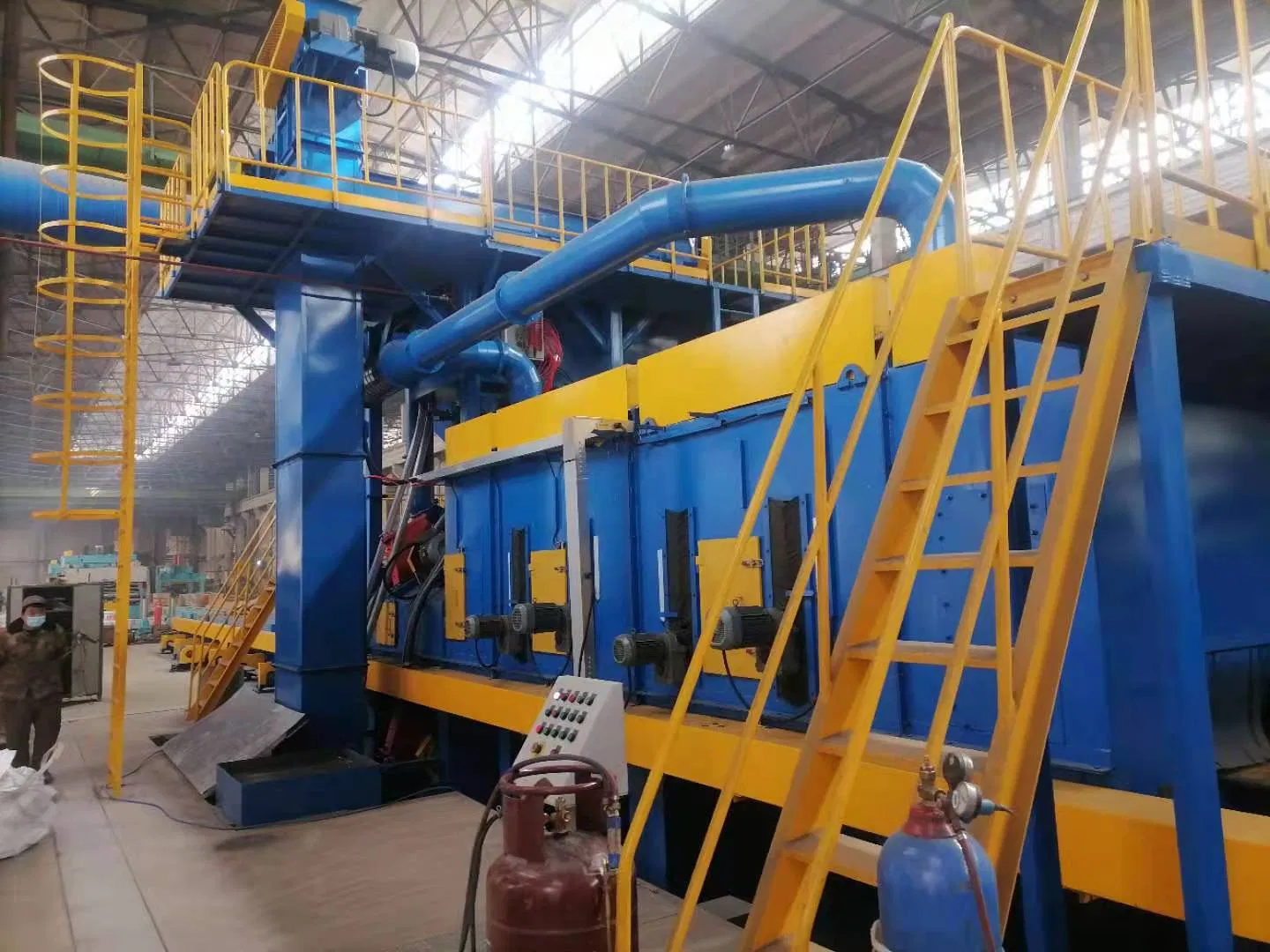 Xq69 Roller Pass Through Shipyard Use Pretreatment Line Shot/Wheel Blasting/Blast Machine