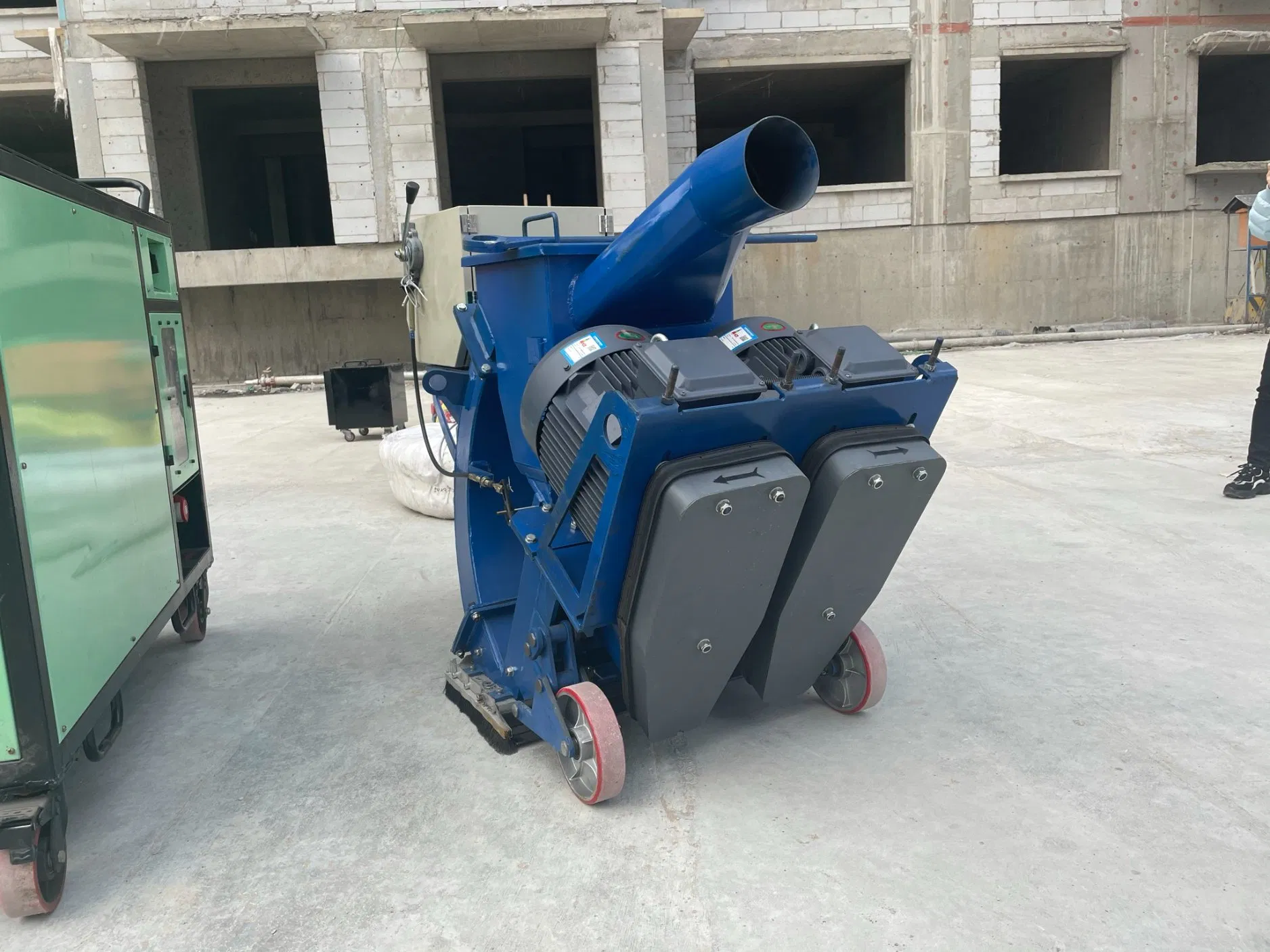 Mobile Portable Concrete Surface, Large Steel Pipe Surface Treatment Shot Blasting Machine