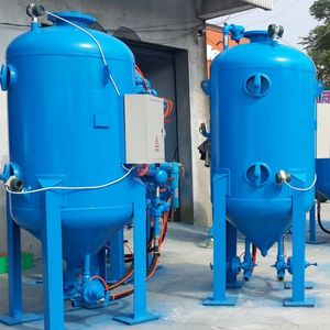 Ideal for Controlled Environments, This System Removes Rust and Polishes Surfaces Dust-Free Using Wet Sandblasting.