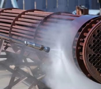 Powerful High Pressure Water Jetting System for Sugar, Starch, Chemical &amp; Power Industries