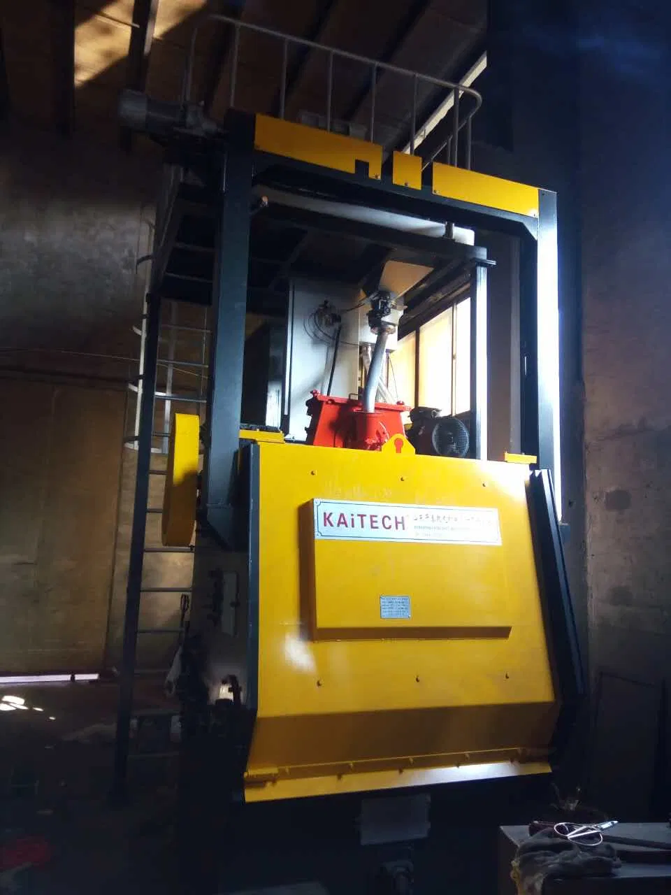 Q326 Tumble Belt Shot/Sand Blasting/Blast/Surface Cleaning Machine for Casting