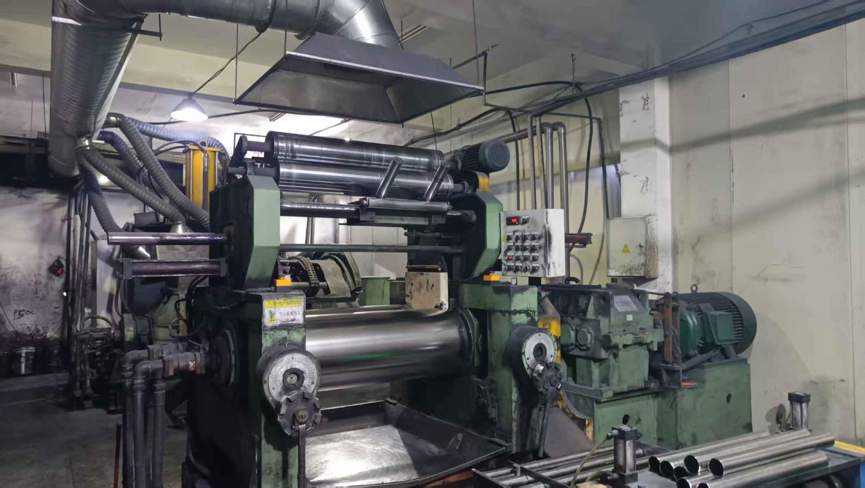 Torsional vibration dampers and crankshaft pulleys for premium brands