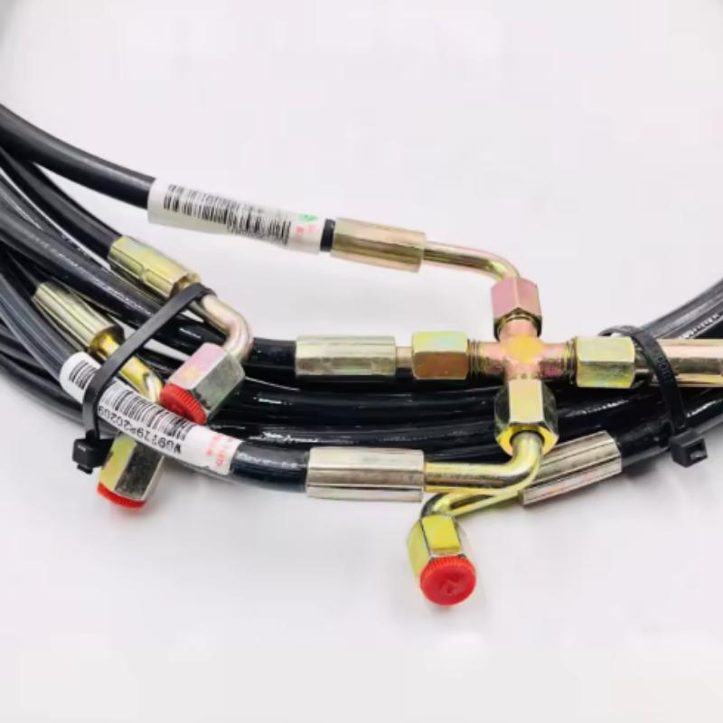 China National Heavy Duty Truck Group HOWO A7 Truck Hydraulic Hose Durable Original Equipment Manufacturer Parts in New Condition - Single Bend Cab Hose Size Wg