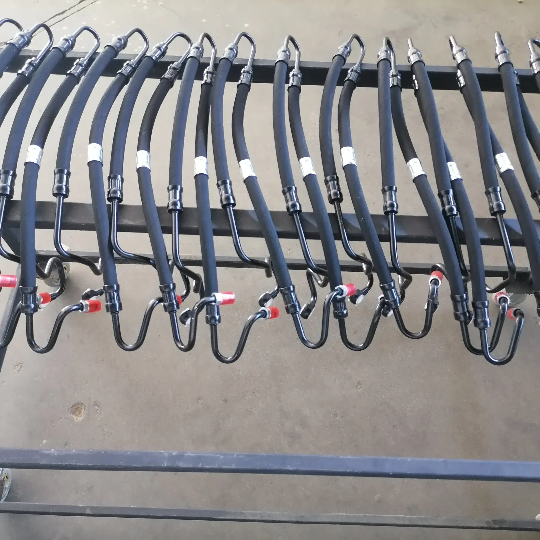 Auto Parts China Supplier Hydraulic Hose Power Steering Pressure Hose for Renault 8200711369