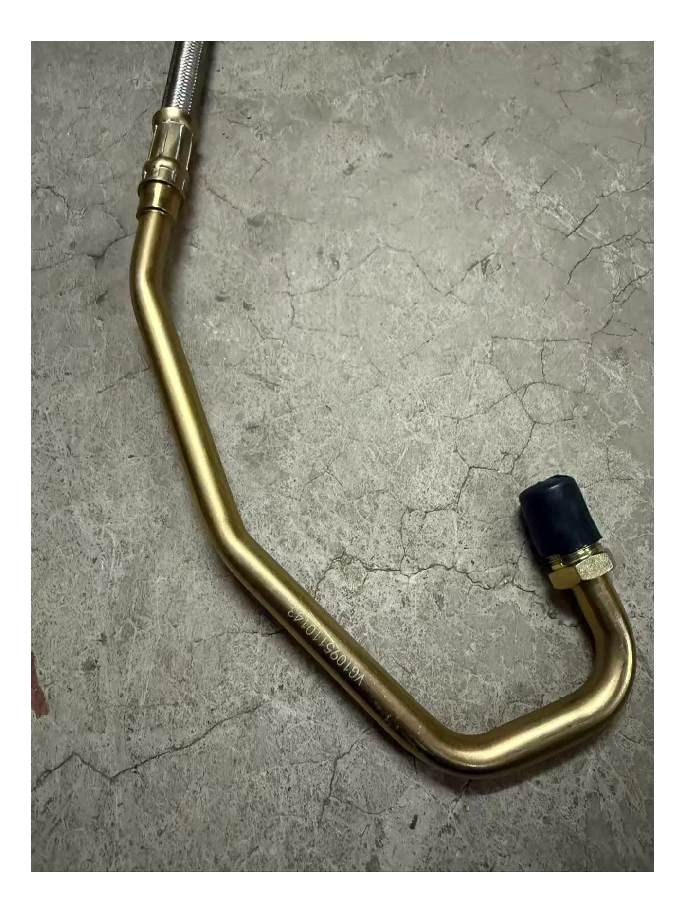 Turbo Oil Feed Pipe Photo 3