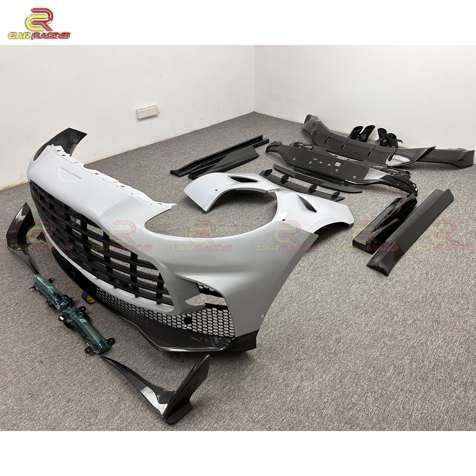 707 Style Dry Carbon Fiber Conversion Body Kit for Aston Martin DBX 2024 Side Skirt Bumper Diffuser Spoiler Fender Exhaust Tips