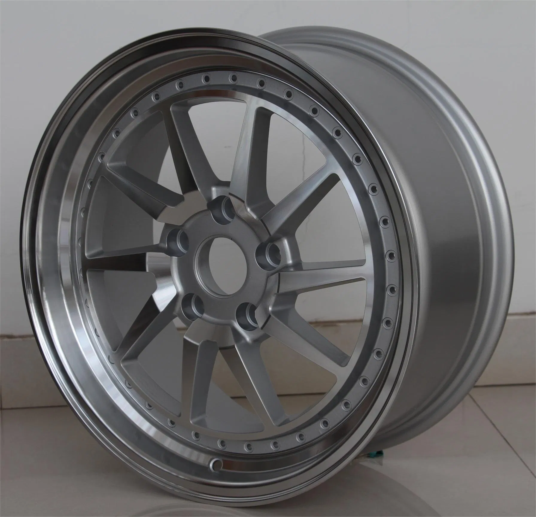 Ouya Wheel Car Accessories High Quality Silver Machined Lip with Rivets Alloy Car Wheel