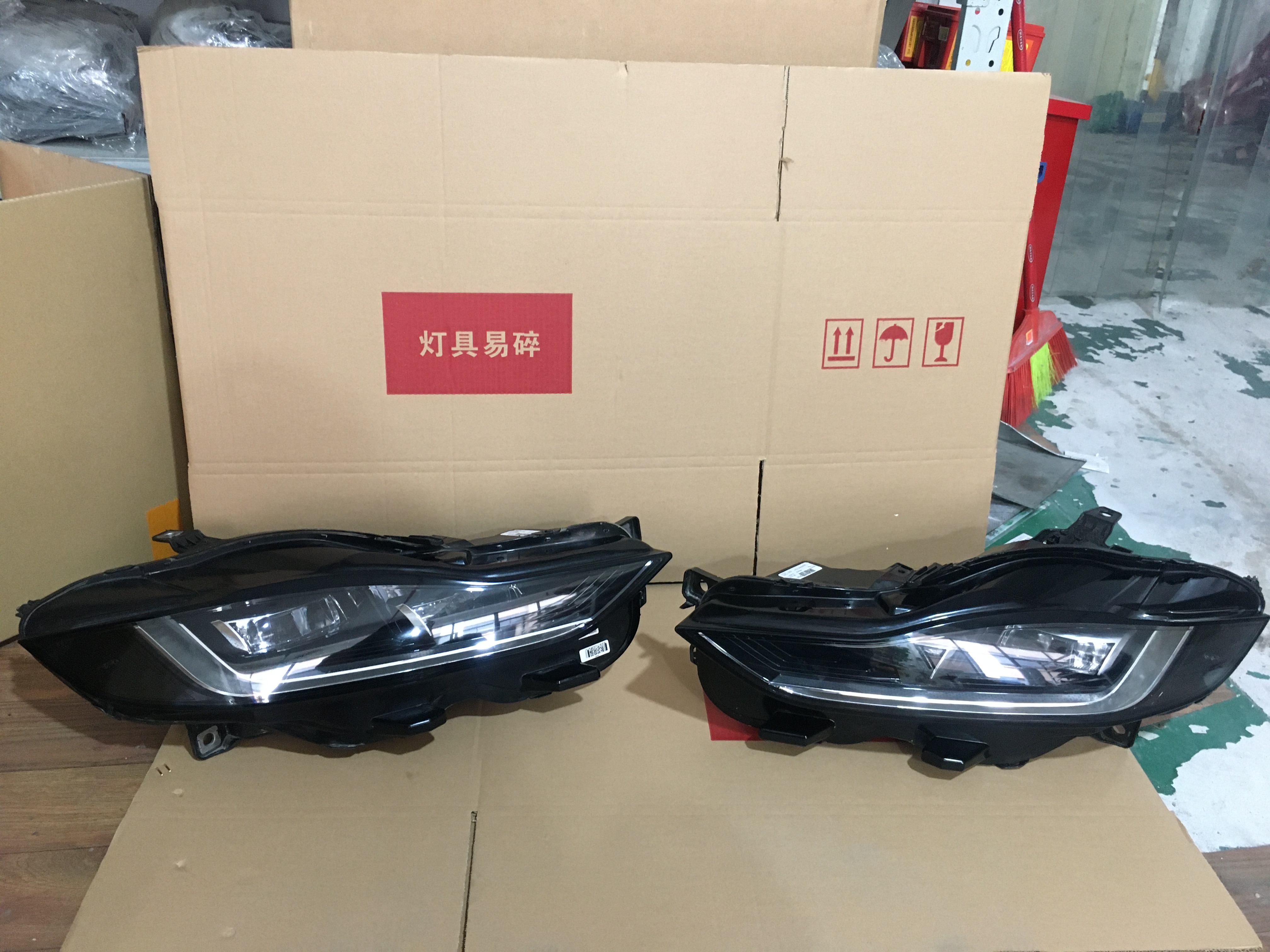 For Jaguar XF 16-18 Auto Accessories New 12V White Headlight System 6000K Color Temperature Front Lamp Glass ABS Material A3 Q3