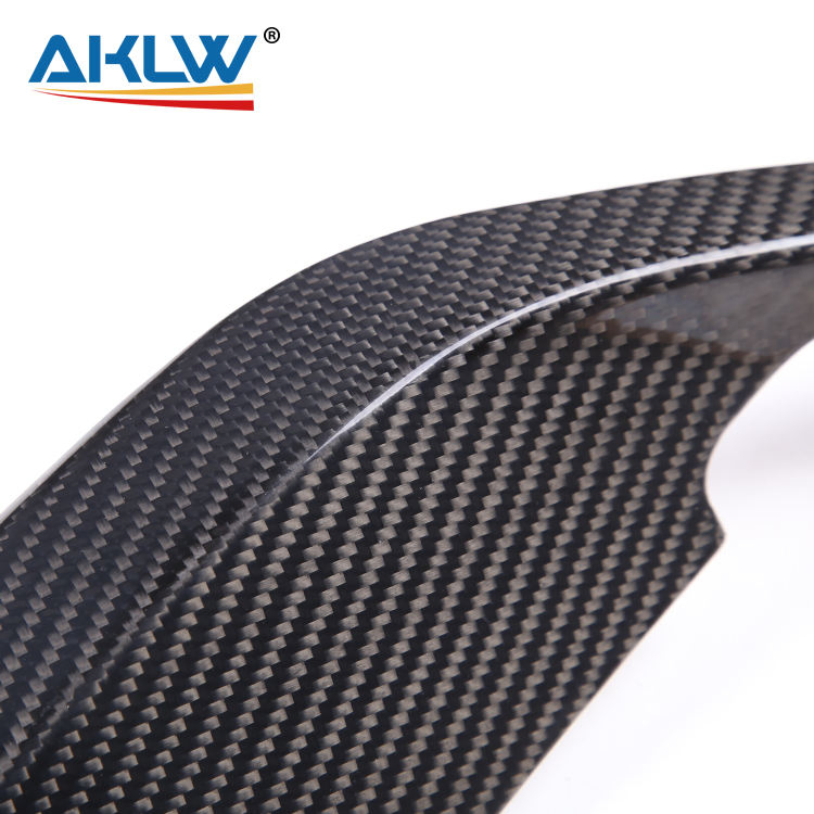 Carbon Fiber Car Part Rear Tail Light Frame Cover Exterior Accessory for Lamborghini Urus 2018-2021