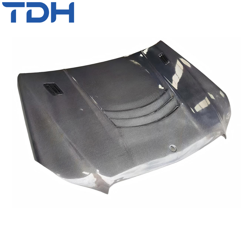 Car Accessories Carbon Fiber Hood for Mercedes Benz E-Class W212 Modified to Ly Style Wet Carbon Fiber Engine Cover Hood