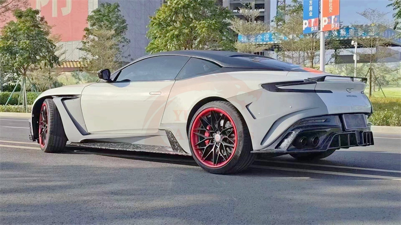 M Style Semi-carbon Fibre Body Kit Front Bumper Rear Bumper Hood Rear Spoiler Fender Grill for Aston Martin DB11