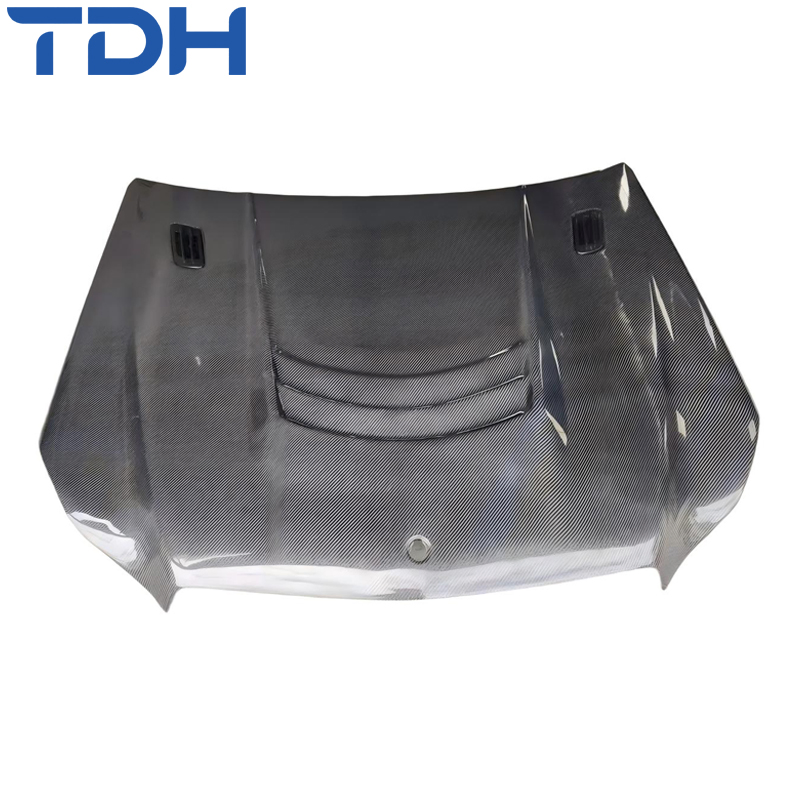 Car Accessories Carbon Fiber Hood for Mercedes Benz E-Class W212 Modified to Ly Style Wet Carbon Fiber Engine Cover Hood