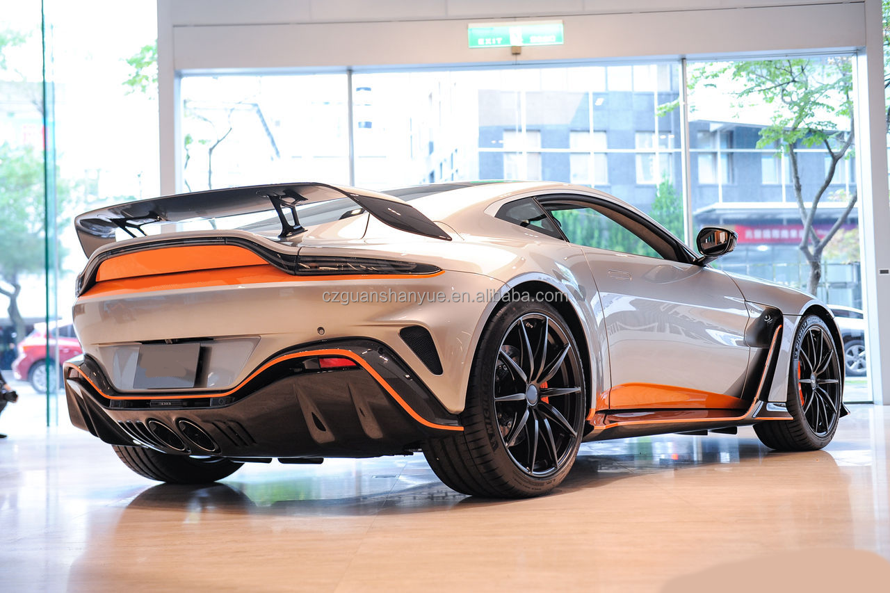 V12 Vantage Style Full Set Wide Body Kit Carbon Fiber Front Bumper Rear Wing &amp; Exhaust System Parts for Aston Martin