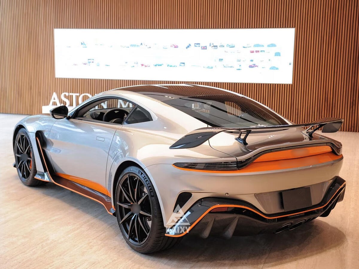 KXY Dry Carbon Fiber Bodykit for Aston Martin Vantage V12 Includes Front &amp; Rear Bumper Side Skirt Hood Fender Spoiler
