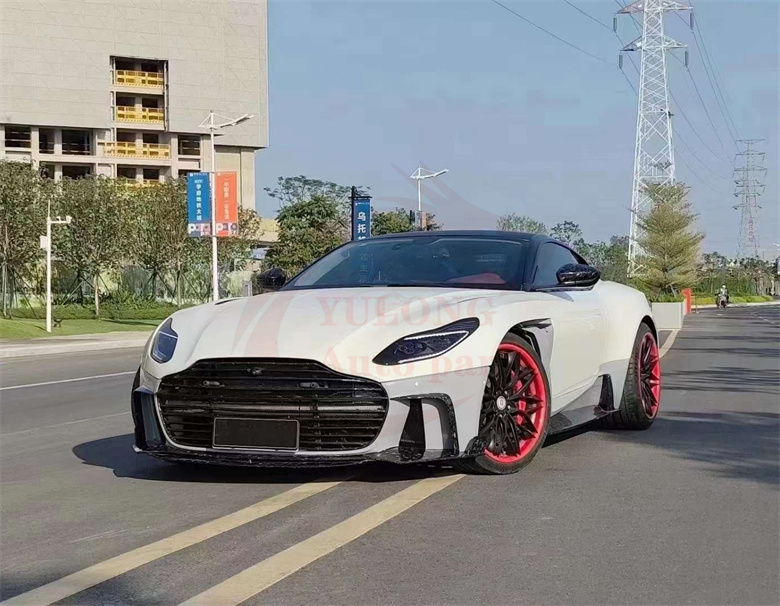 M Style Semi-carbon Fibre Body Kit Front Bumper Rear Bumper Hood Rear Spoiler Fender Grill for Aston Martin DB11