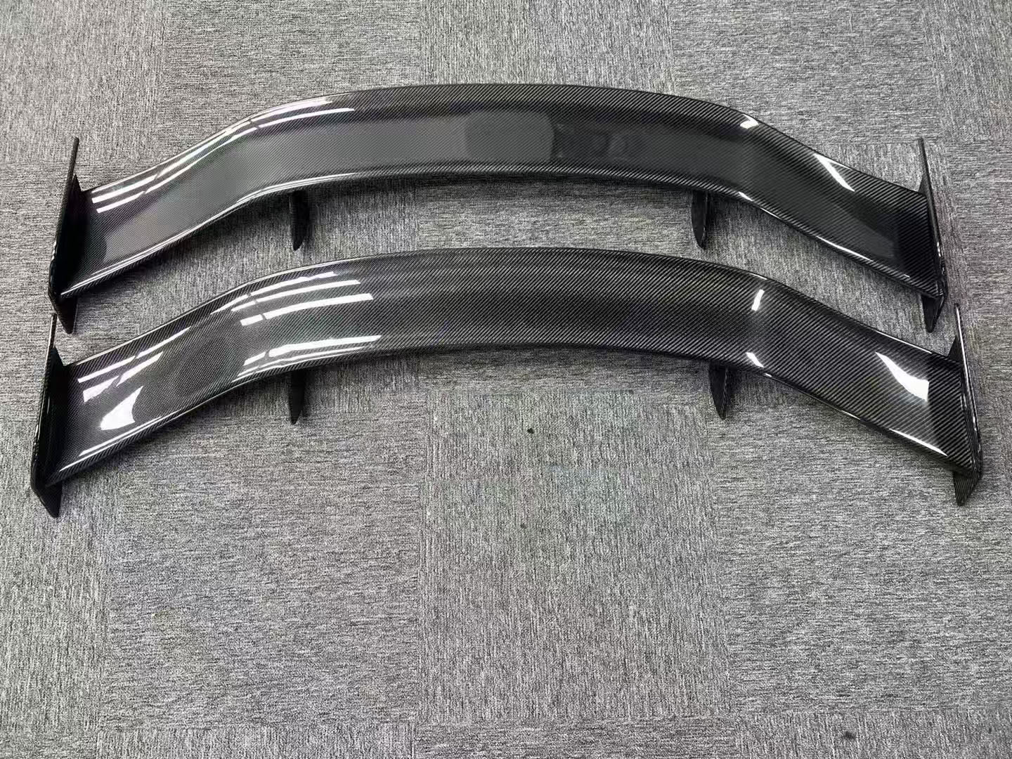 New Aston Martin DBX MSY Style Dry Carbon Fiber Spoiler Exhaust Bumper Tail Wing Car Accessory Kit