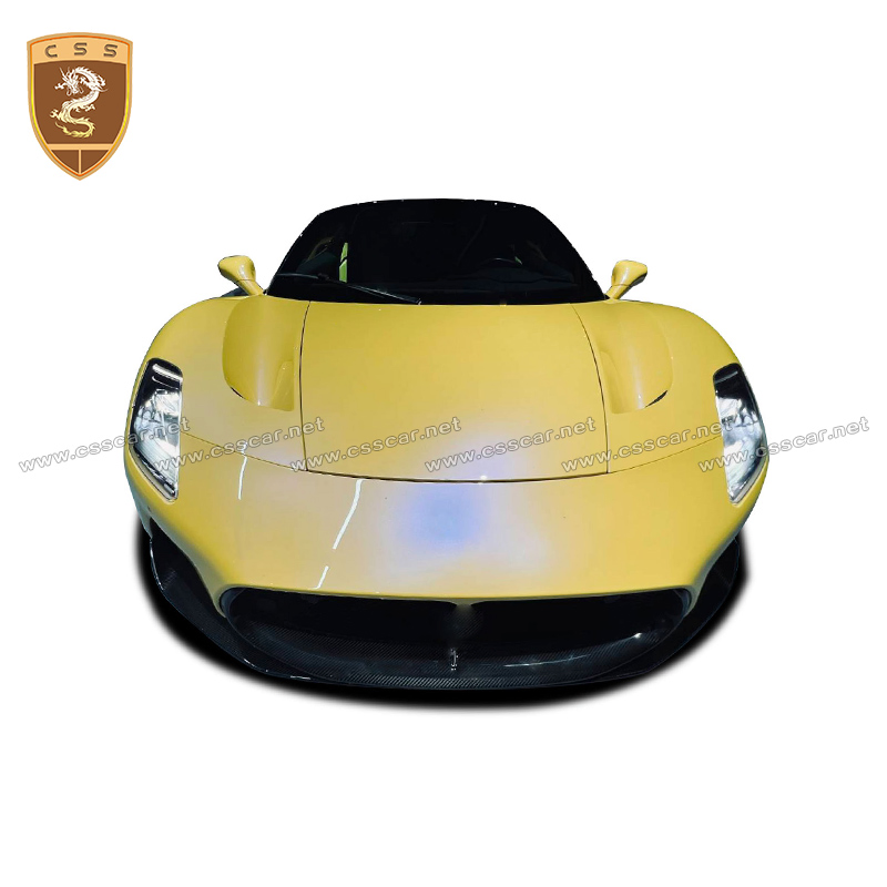 Dry Carbon Fiber OEM Style Car Accessories for Maserati Mc20 Bodykit