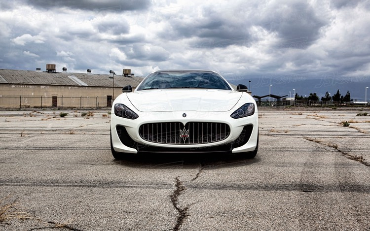 Mc Style Glass Fiber Front Bumper for 2007-2015 Maserati Granturismo Gt Gts Car Accessories Factory Customized Wholesale