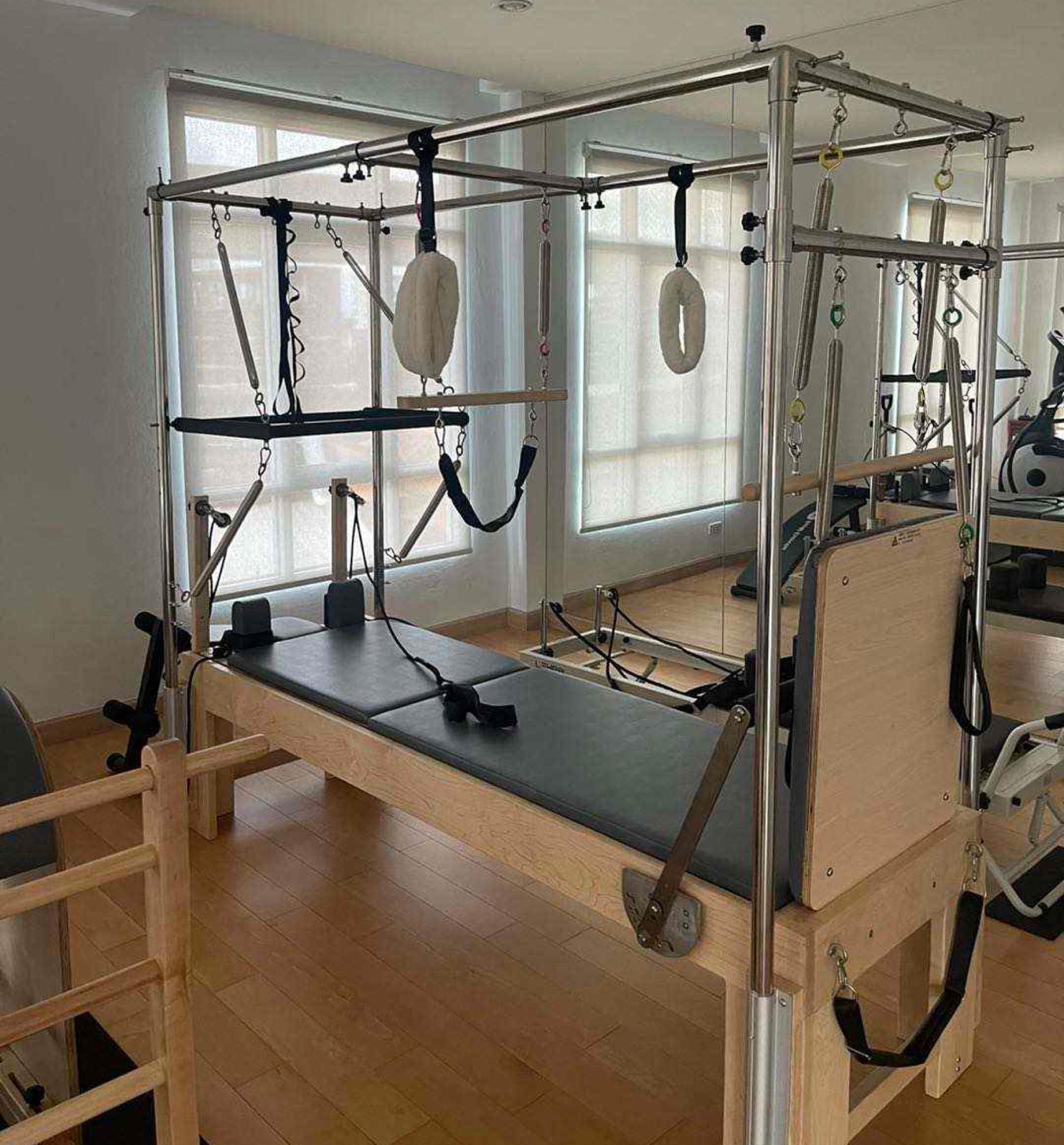 Professional Portable Adjustable 3 in 1 Maple Wood Pilates Reformer Cadillac Tower Luxury Bed 15 Korean Springs Studio