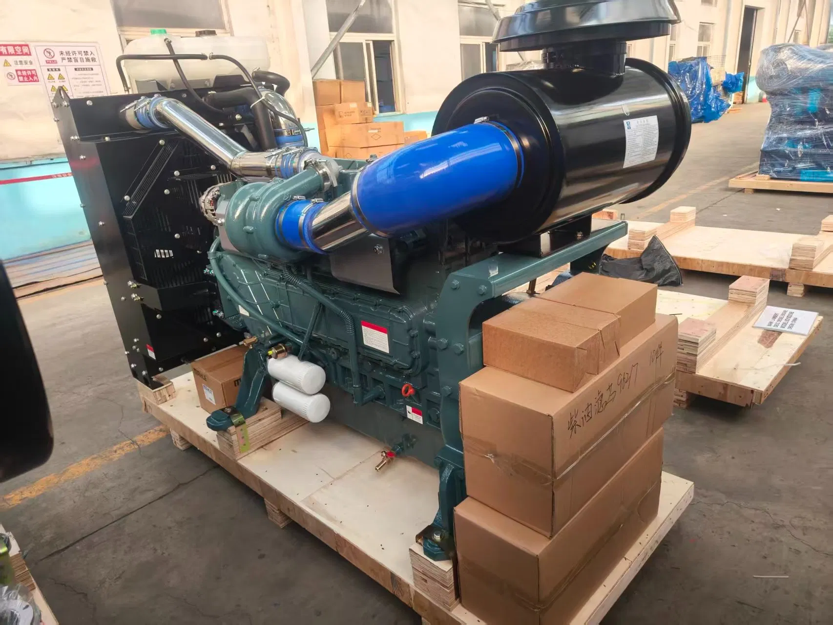 CE-Certified Inline Diesel Engine. Features a Dependable Water-Cooling System and a Smooth 6-Cylinder Configuration for Heavy-Duty Applications