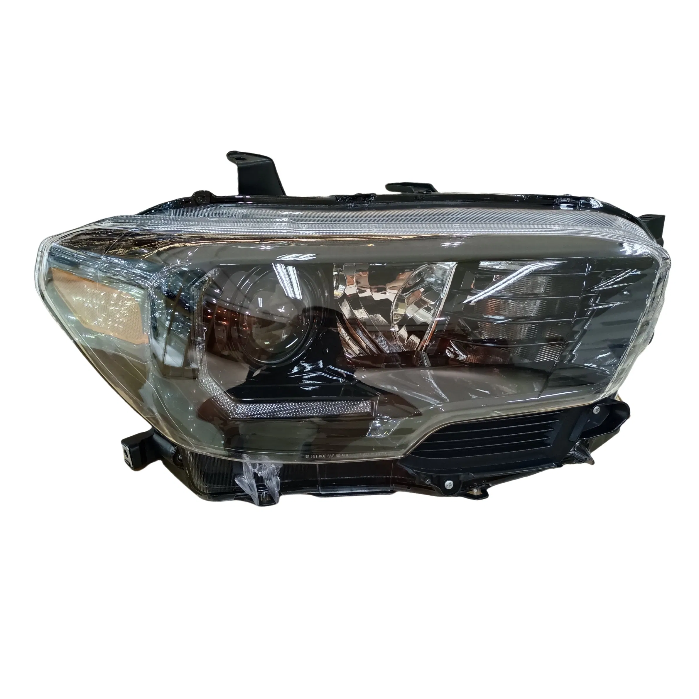 Wholesale Japanese Car Lighting System Car Accessories 2016 for Toyota Tacoma Headlights
