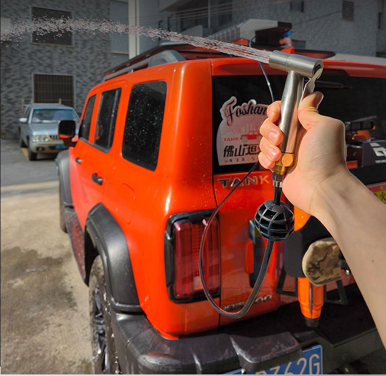 Plastic 4X4 Pickup off Road Outdoor Car Accessories 30L Water Storage/Tank