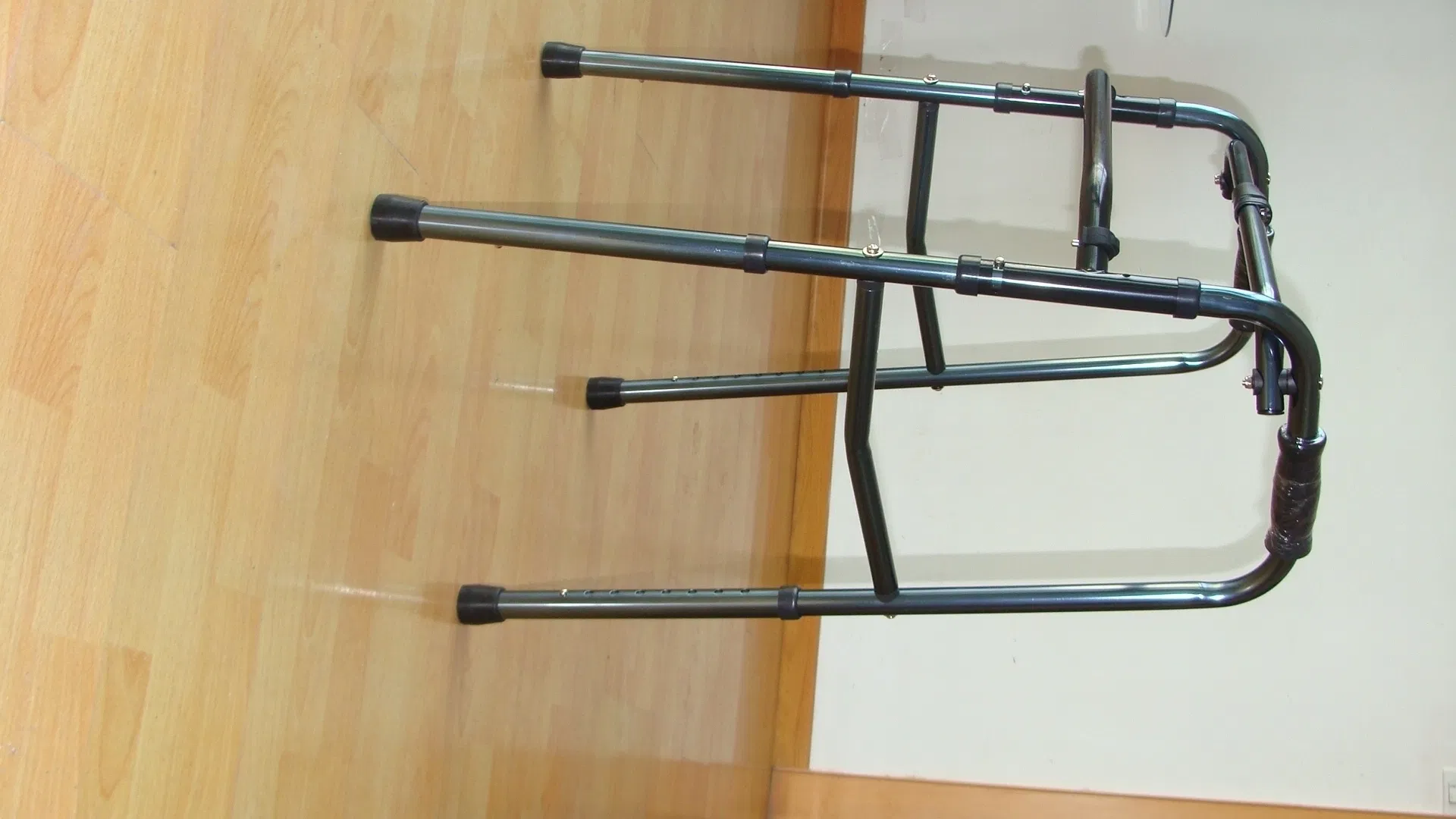 Brother Medical China for Baby Black Label Johnnie Handicap Knee Walker