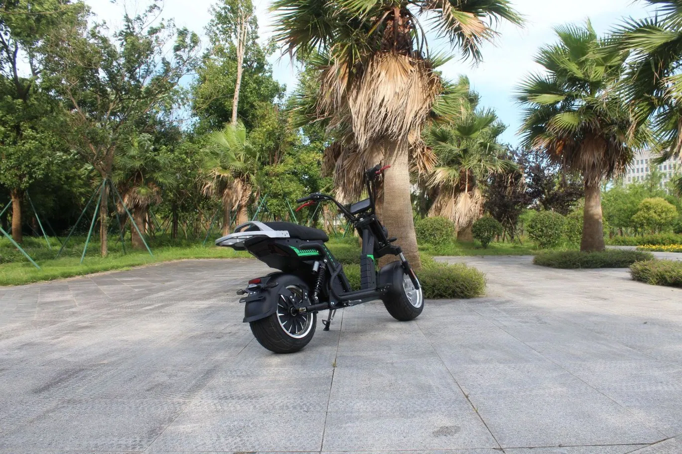 Scooter Four for 8 Year Old in Dubai Two Seater Knee 6000W Second 72V 8000W 60V Powerful Swings Big Sharing V Electric Scooters