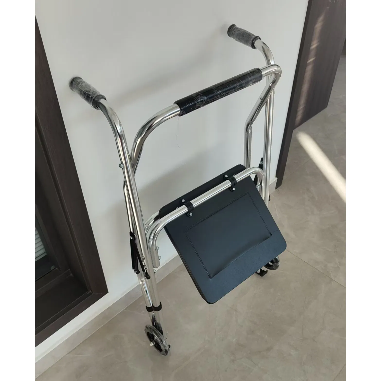 Steel Folding Walking Rollator with Seat Walking Frame