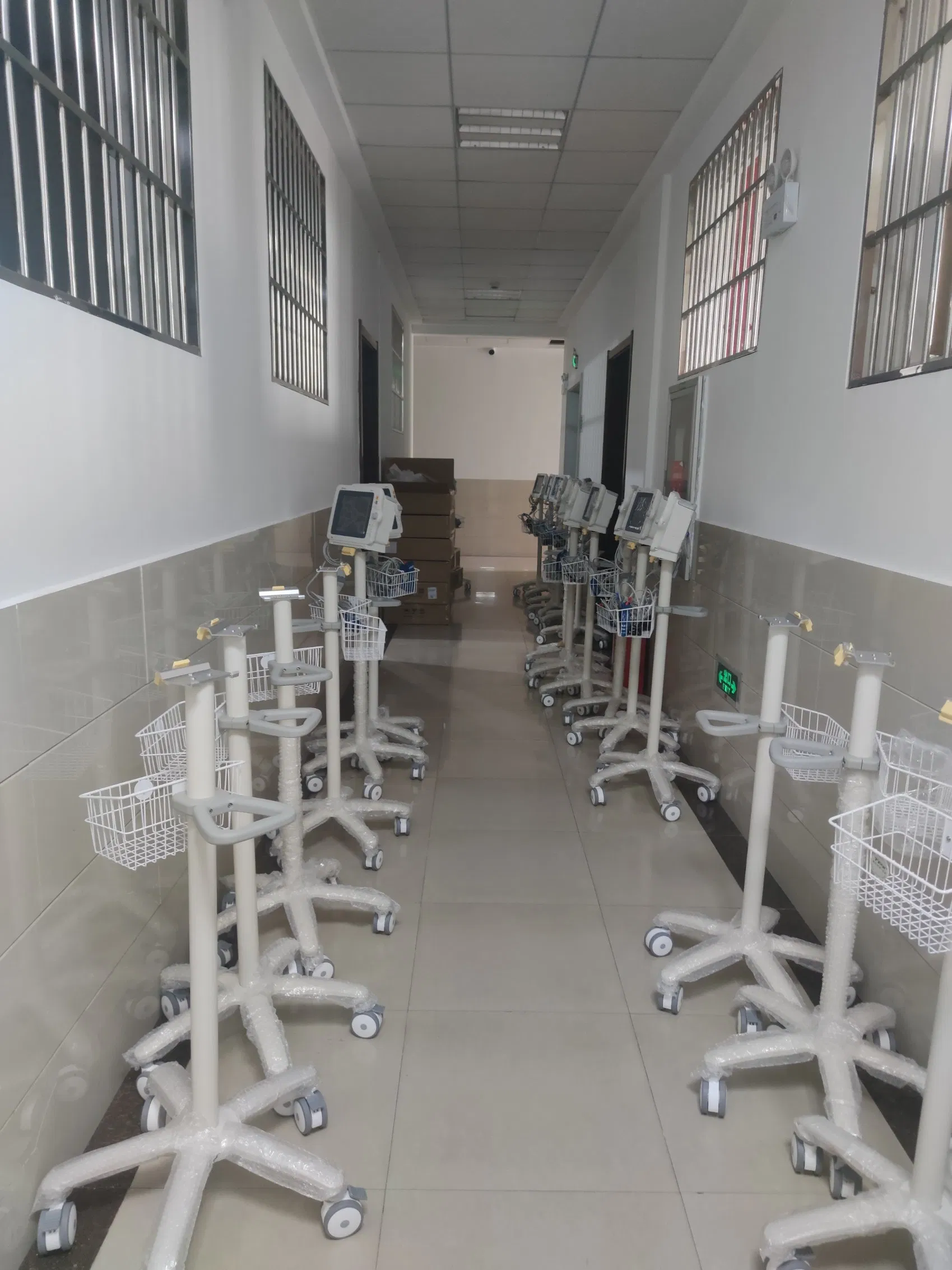 Medical Equipment Cost-Effective Patient Monitor Carts