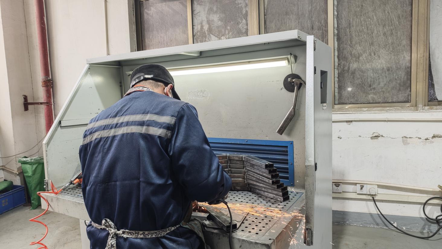 Surface polishing for medical equipment at Avelar Medical