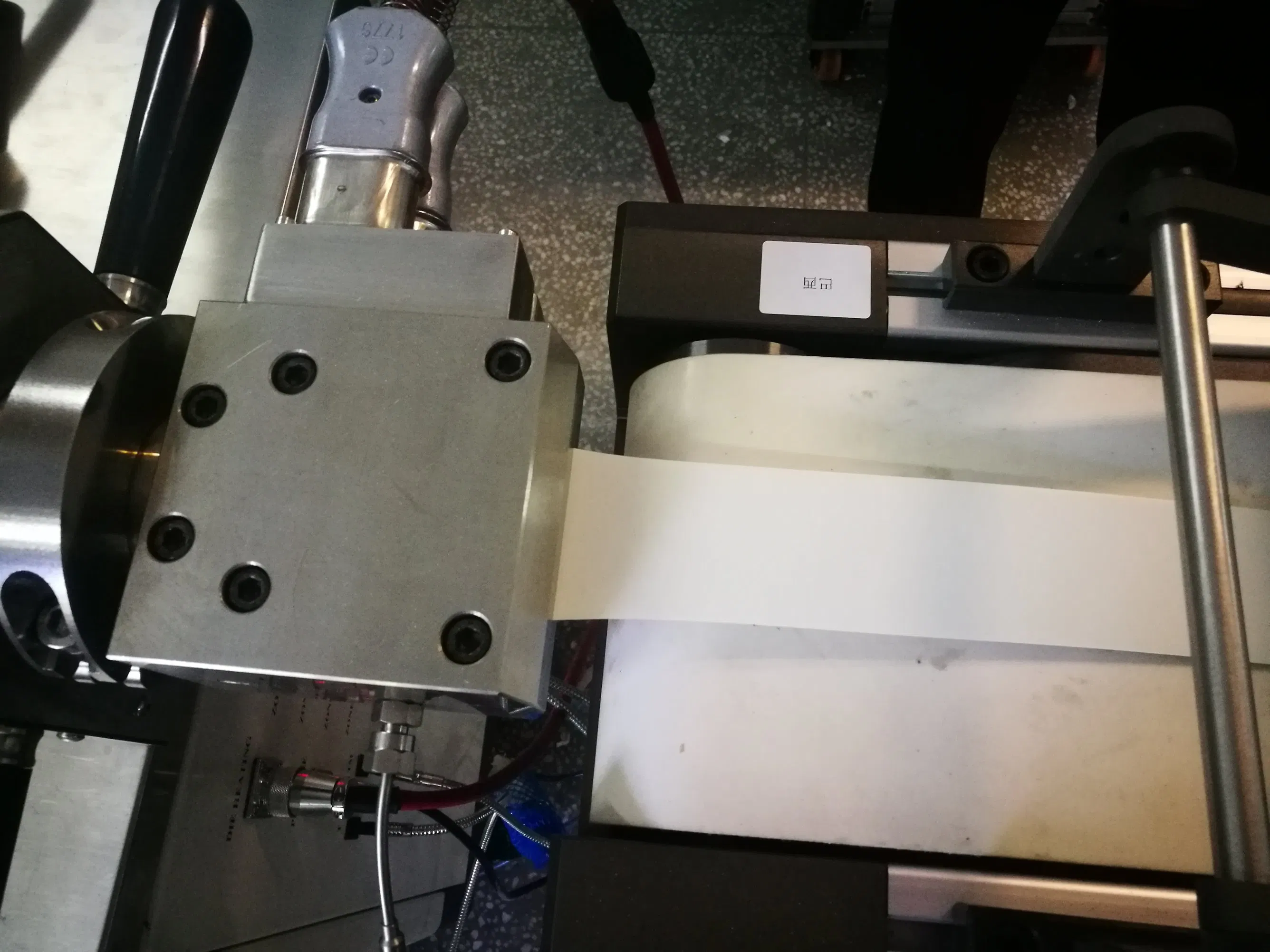 قوالب البثق لمنتجات الصفائح من extruders مزدوجة اللولب المخروطية المخبرية