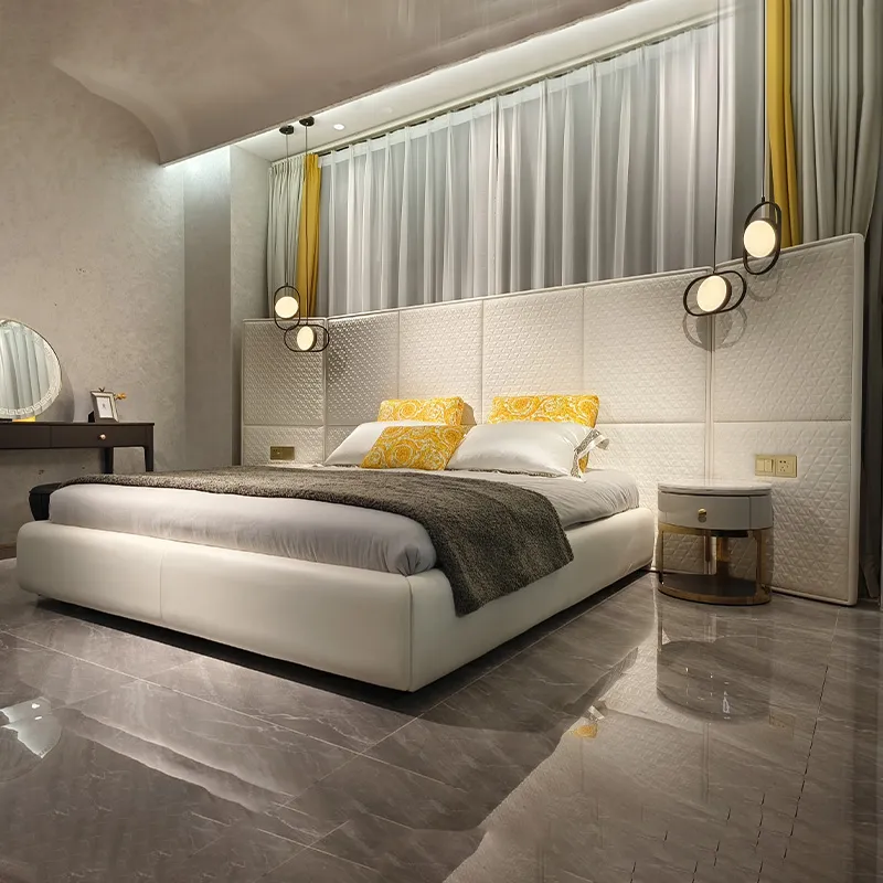 Mueble de dormitorio cama king size con cabecero alto tapizado, cama plataforma con elevación a gas, beige, con almacenamiento