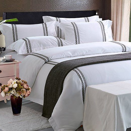 Conjuntos de ropa de cama de hotel de lujo de alta calidad con cubierta de edredón bordada 100%Cotton sábanas de cama OEM/ODM al por mayor