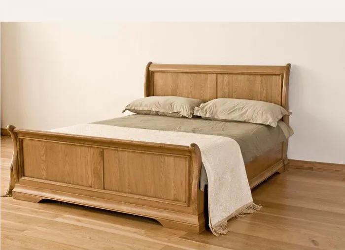 Cama de dormitorio doble a medida de roble nórdico macizo con arco 2