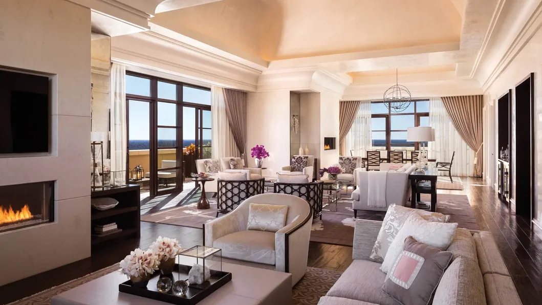 Muebles de dormitorio de hotel elegantes y lujosos