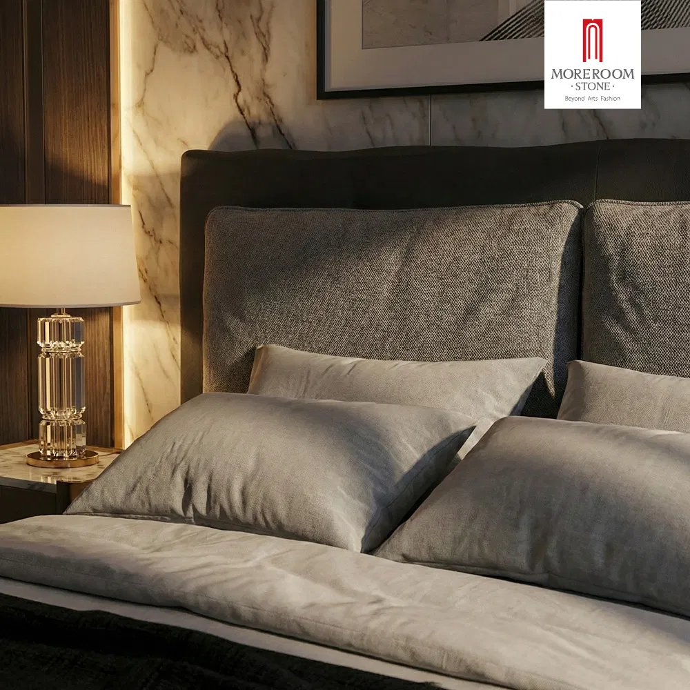 Suite Maestra Tradicional Grande para Casa Grande con Cama con Dosel y Tocador de Mármol