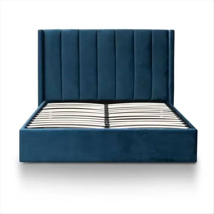 Detalle cama tapizada 6