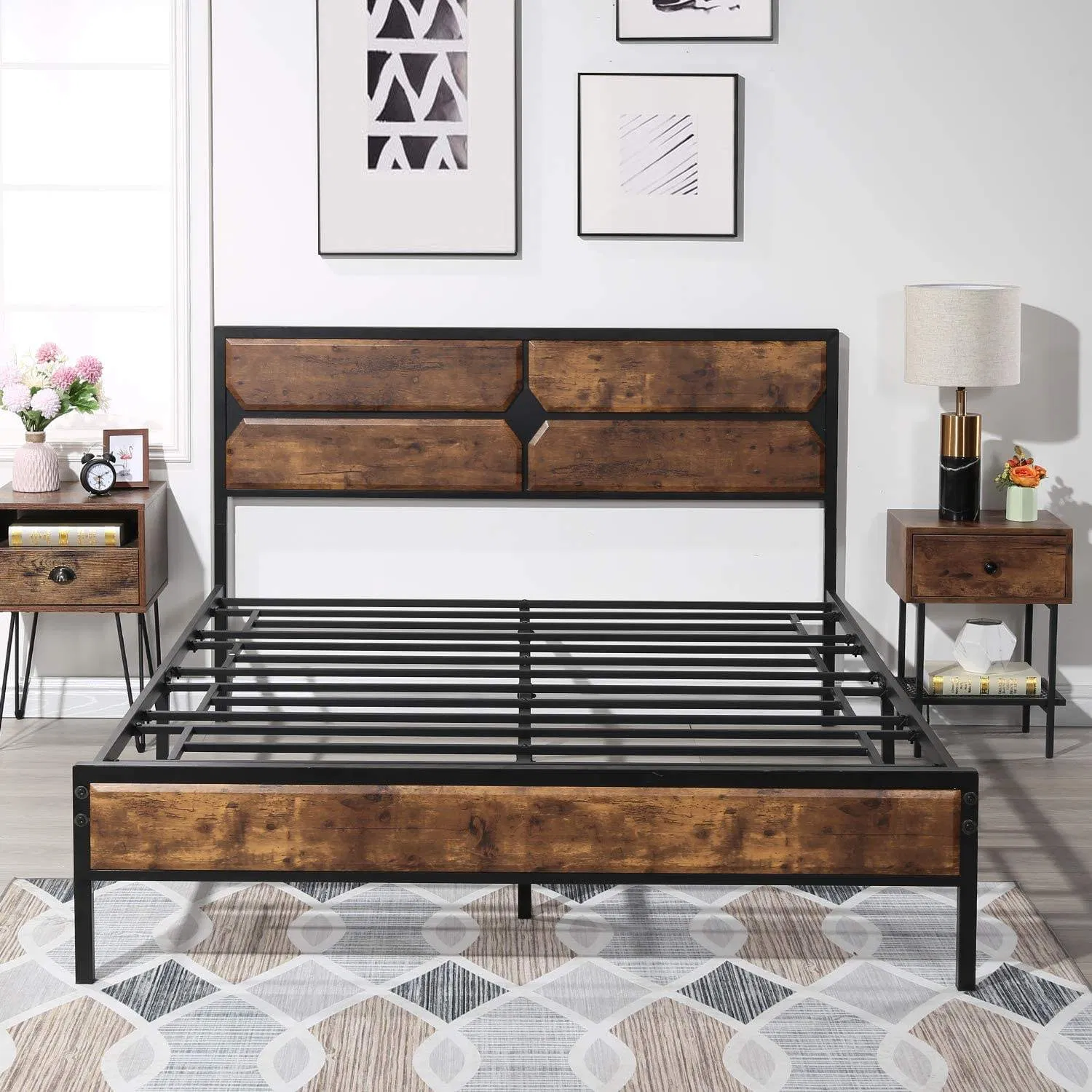 Cama moderna personalizada de estilo, madera marrón y metal para dormitorio