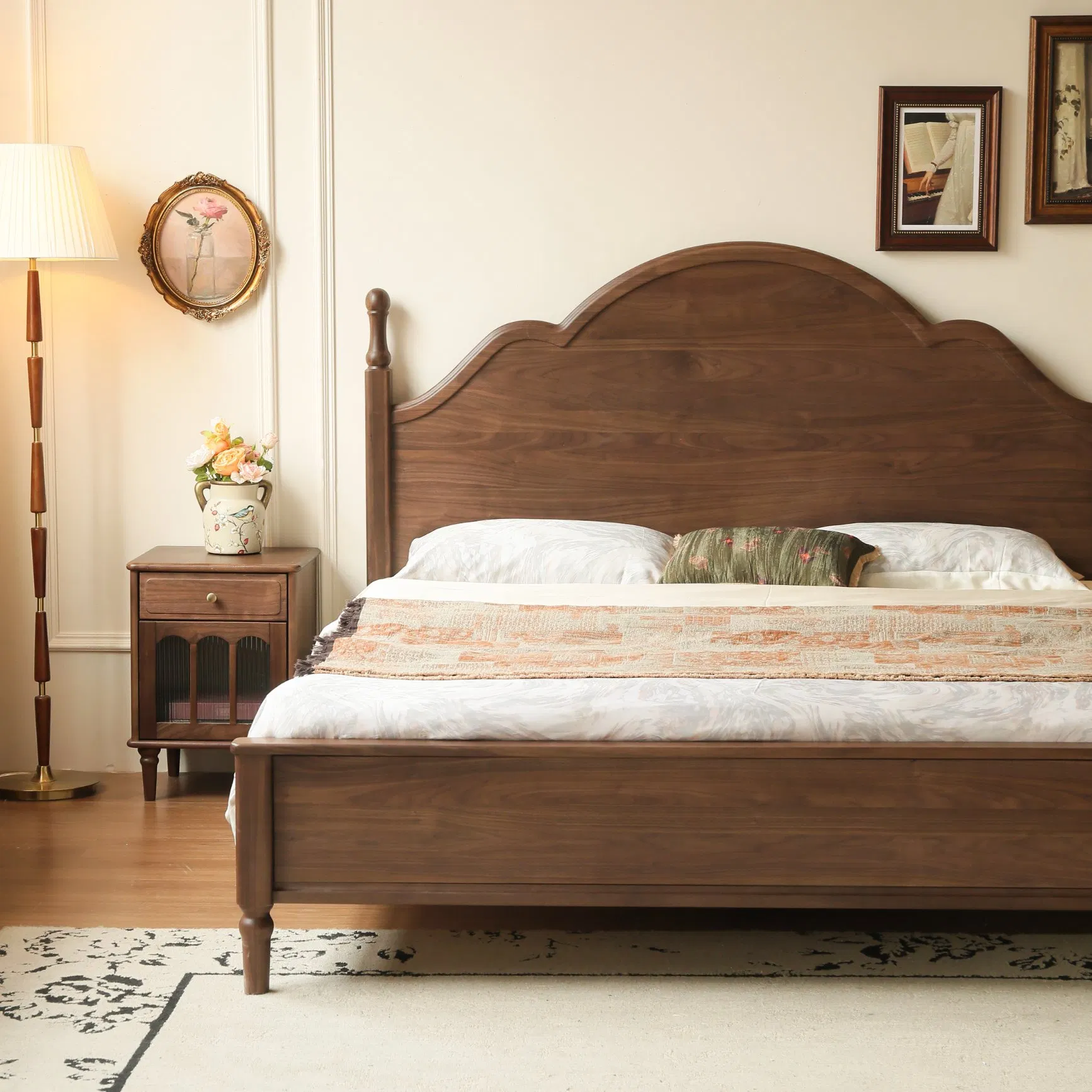 Estructura de cama de madera maciza vintage elegante para dormitorios con estilo