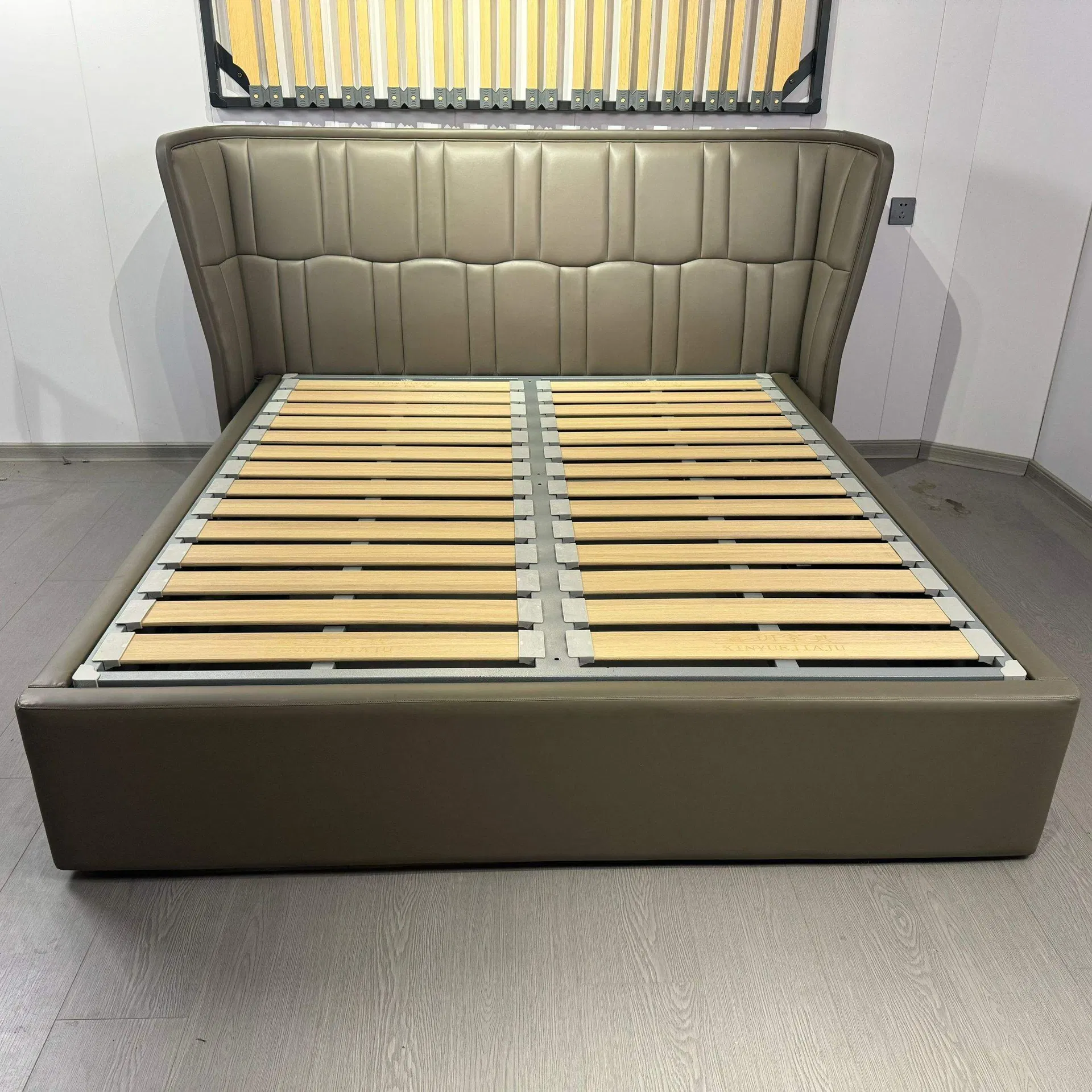 Detalle de estructura de cama ajustable