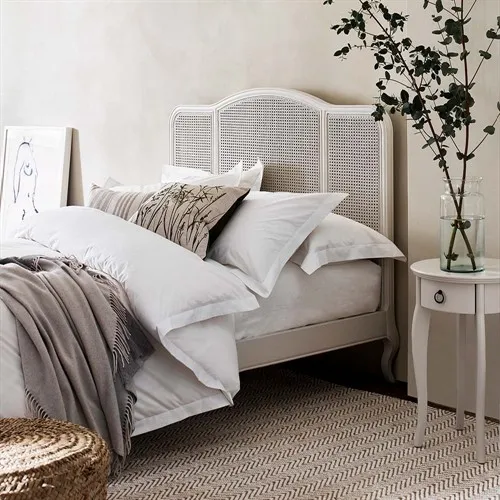 Cama de mimbre doble personalizada moderna hecha a mano en blanco cálido, cama de roble de tamaño doble, individual, king y queen para dormitorio